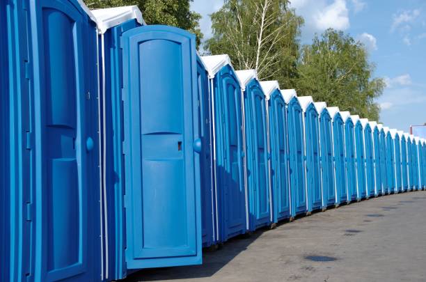Best Porta potty delivery and setup  in Lansing, MI